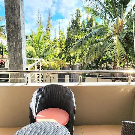 Number 7, 2Nd Floor, Pebble Bay Apartments With Garden View Гранд-Бэй Экстерьер фото
